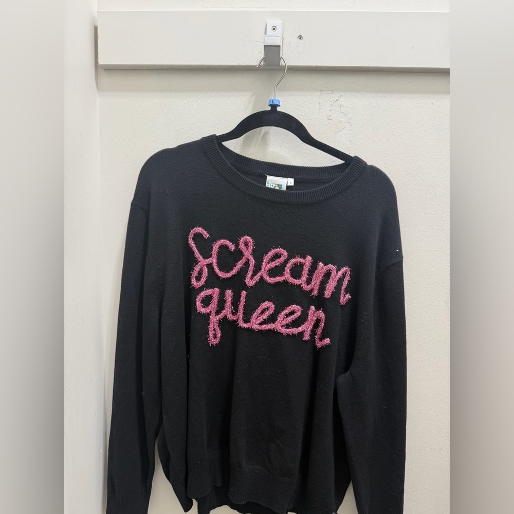 Queen Of Sparkles Large Scream Queen Sweatshirt. 🖤⚡️